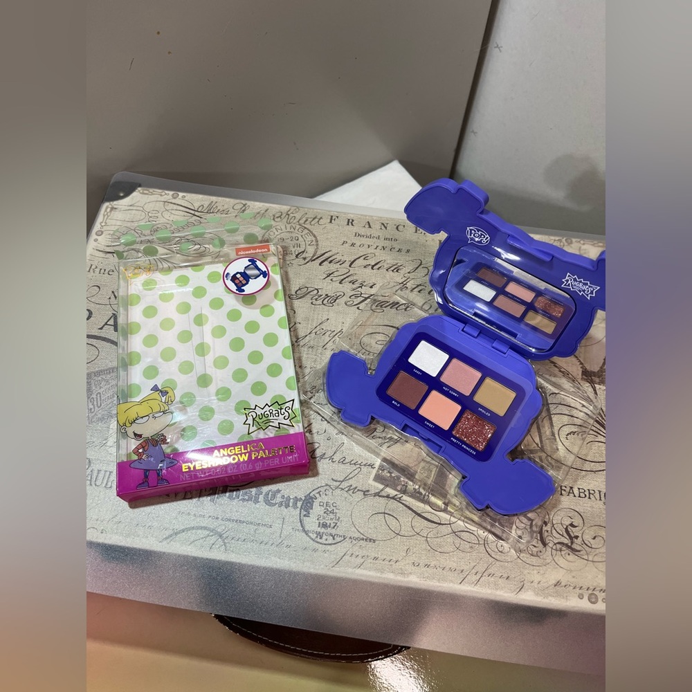 Funko Pop! Rugrats! Angelica Eyeshadow Palette